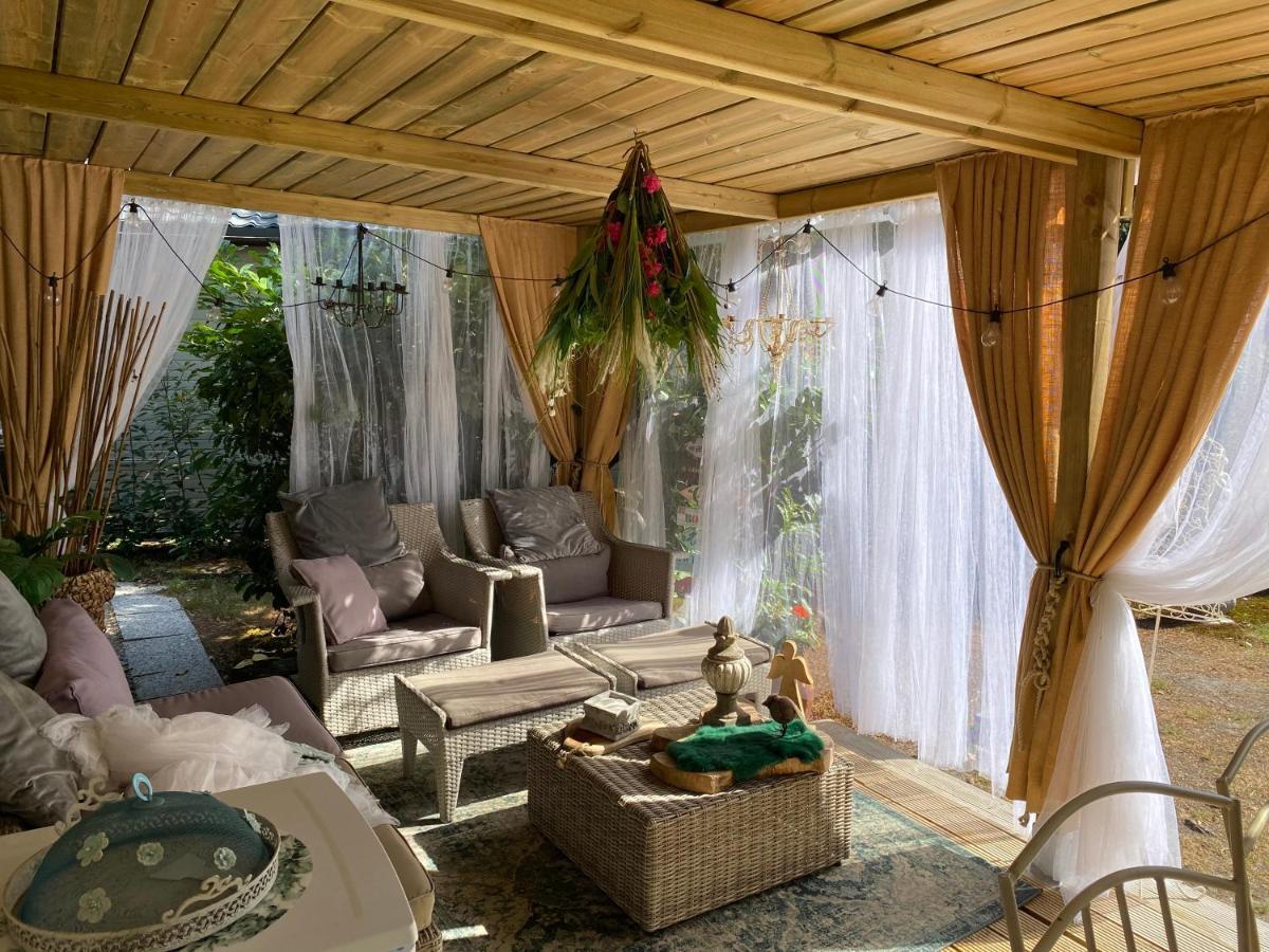Chalet Sint Barbara Zutendaal Luaran gambar